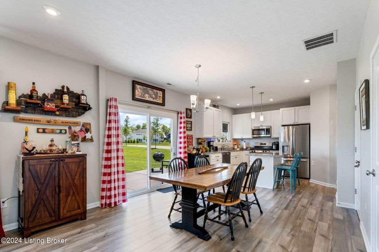 400 Inspiration Ln - Photo 4 of 42