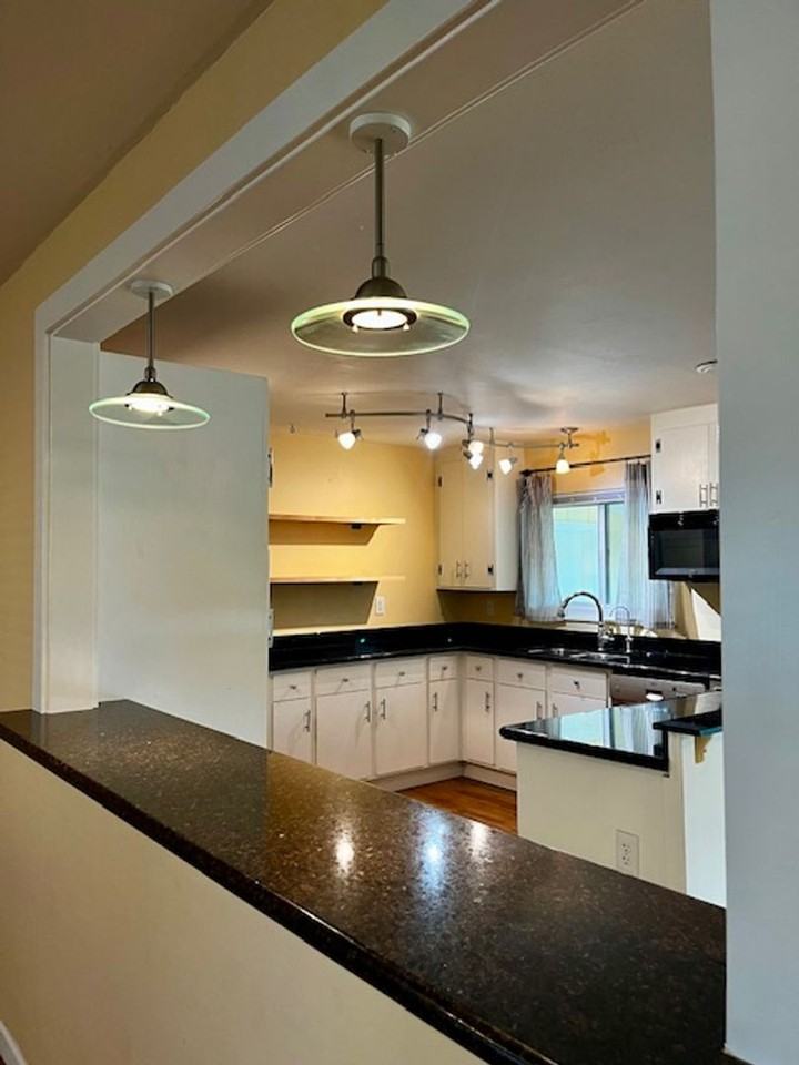 6231 Forest Ln - Photo 5 of 19