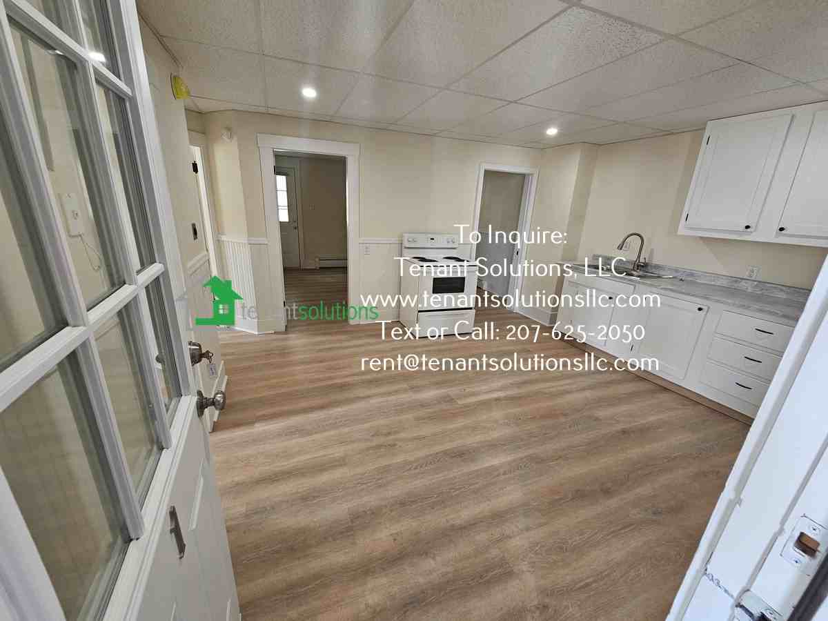 80 Essex Avenue - Photo 2 of 11