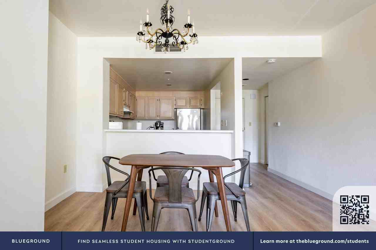 550 Ortega Ave #1517 - Photo 7 of 28