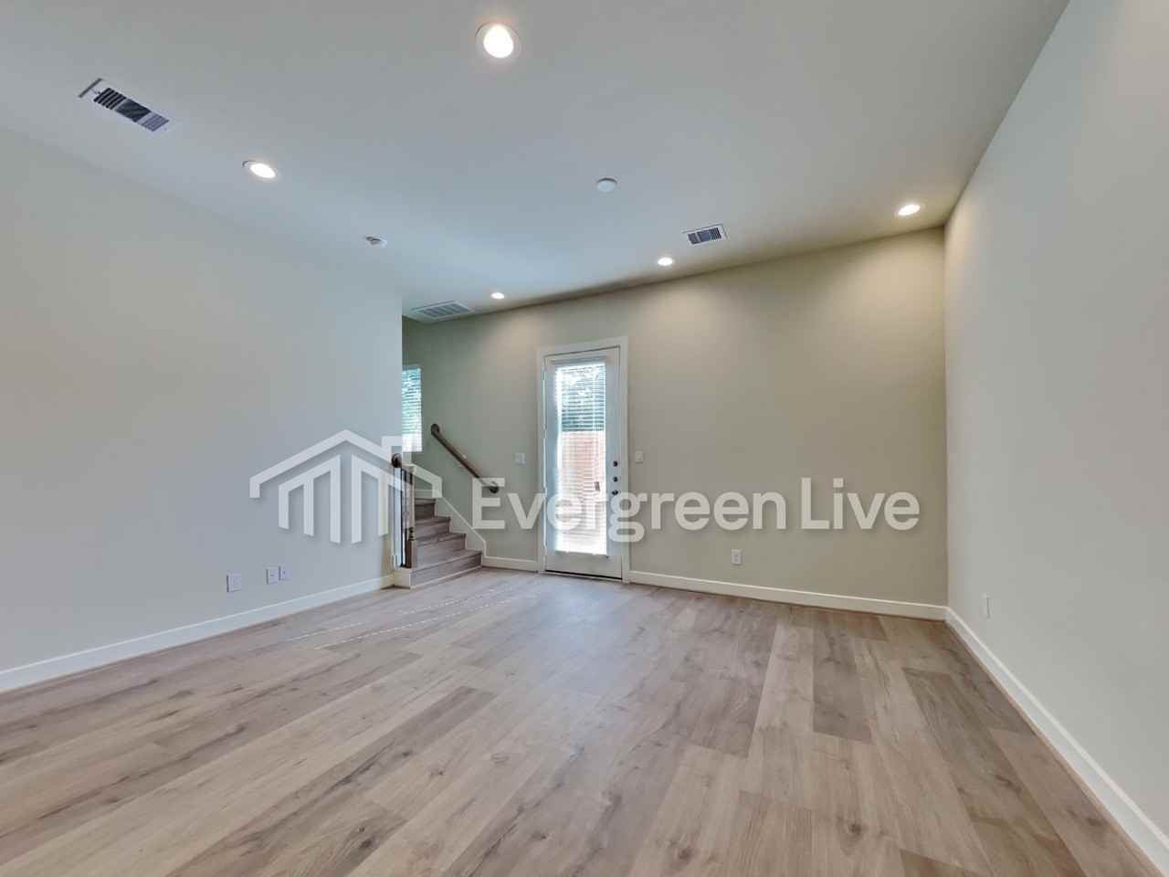 5732 Quinn Landing Ln - Photo 3 of 19