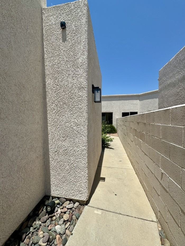 7847 E Roget Dr - Photo 3 of 26