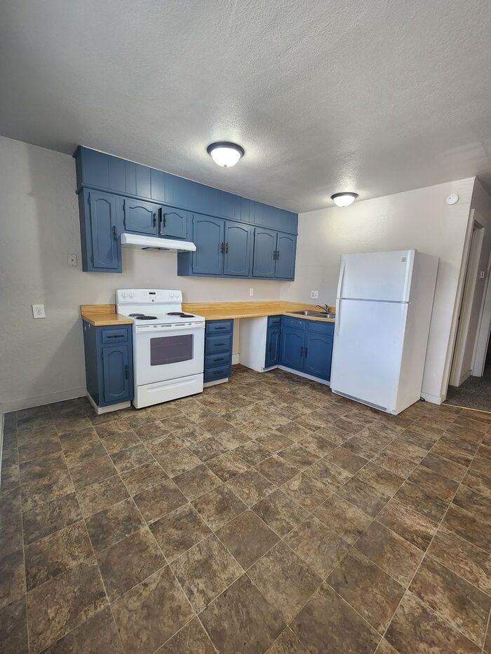 129 Villa Dr - Photo 2 of 5