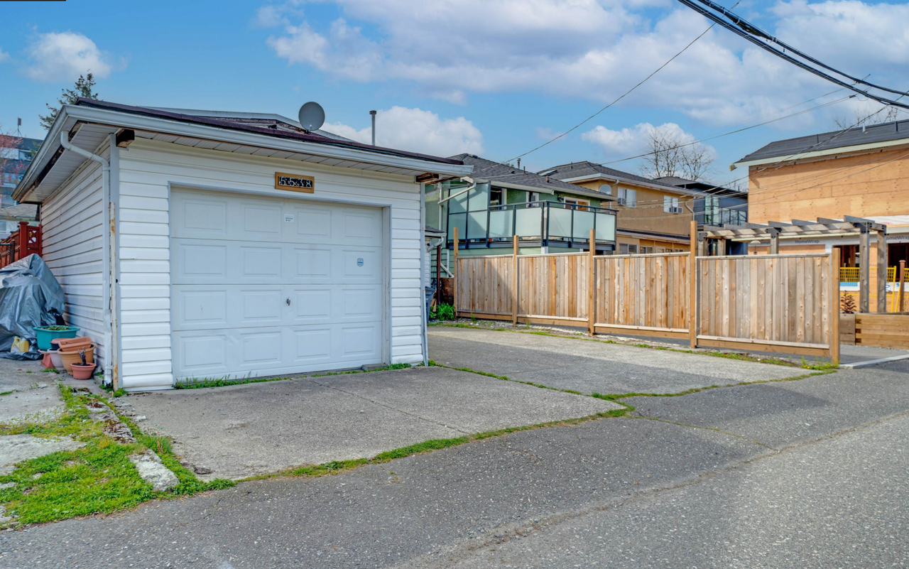 E 41st Ave & Fraser St - Photo 6 of 7