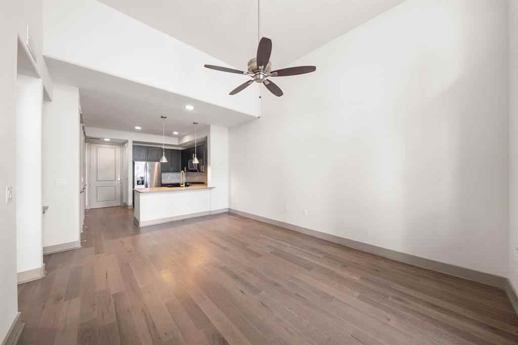 1414 Texas Avenue #502 - Photo 4 of 16