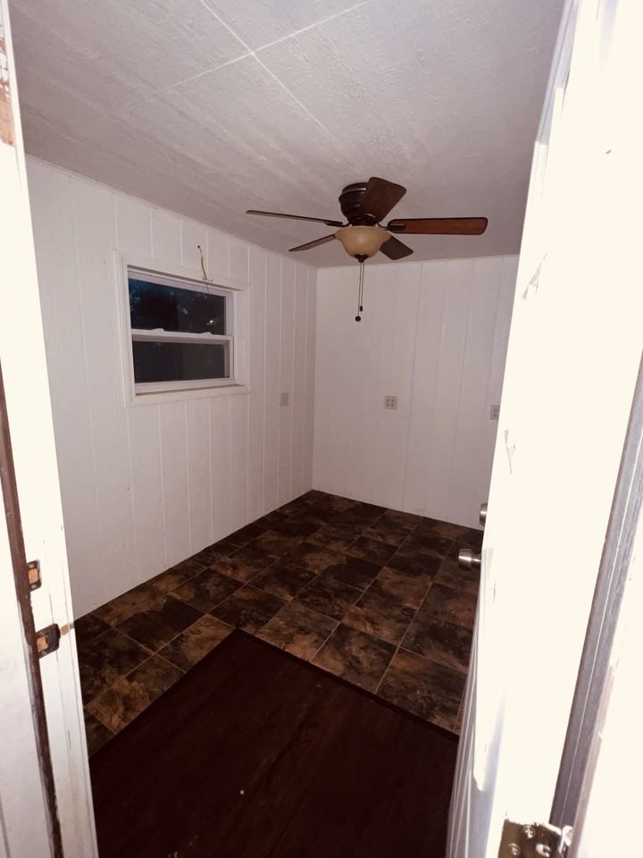 3012 Rosewood Ave #NA - Photo 2 of 13