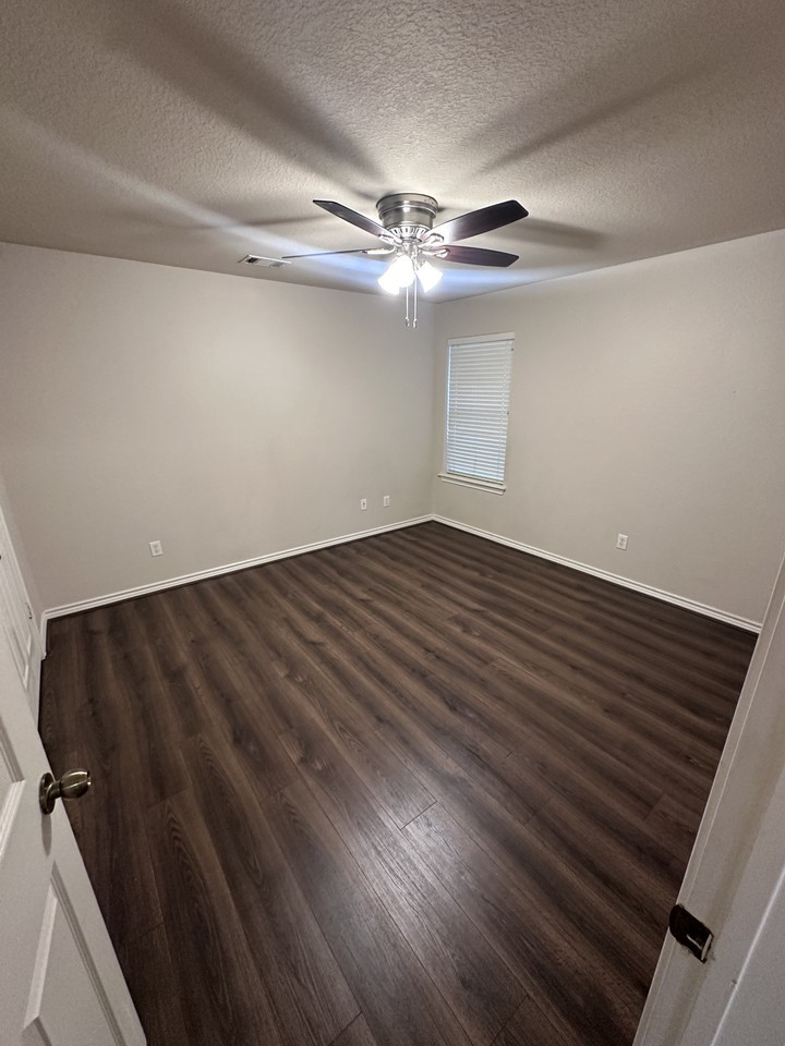 3510 Paloma Ridge Dr - Photo 5 of 10