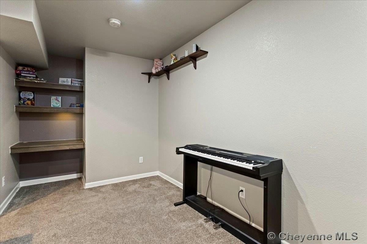 1626 Maroon Dr #NA - Photo 3 of 32