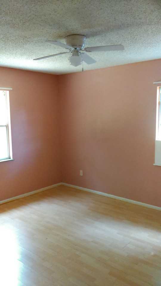 1003 Pennsylvania Ave #NA - Photo 6 of 8