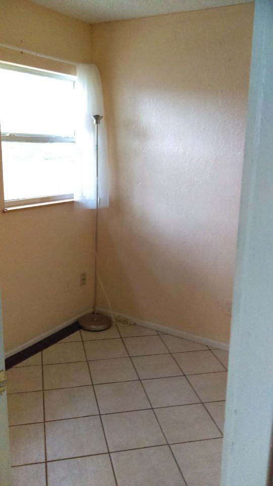 1003 Pennsylvania Ave #NA - Photo 4 of 8