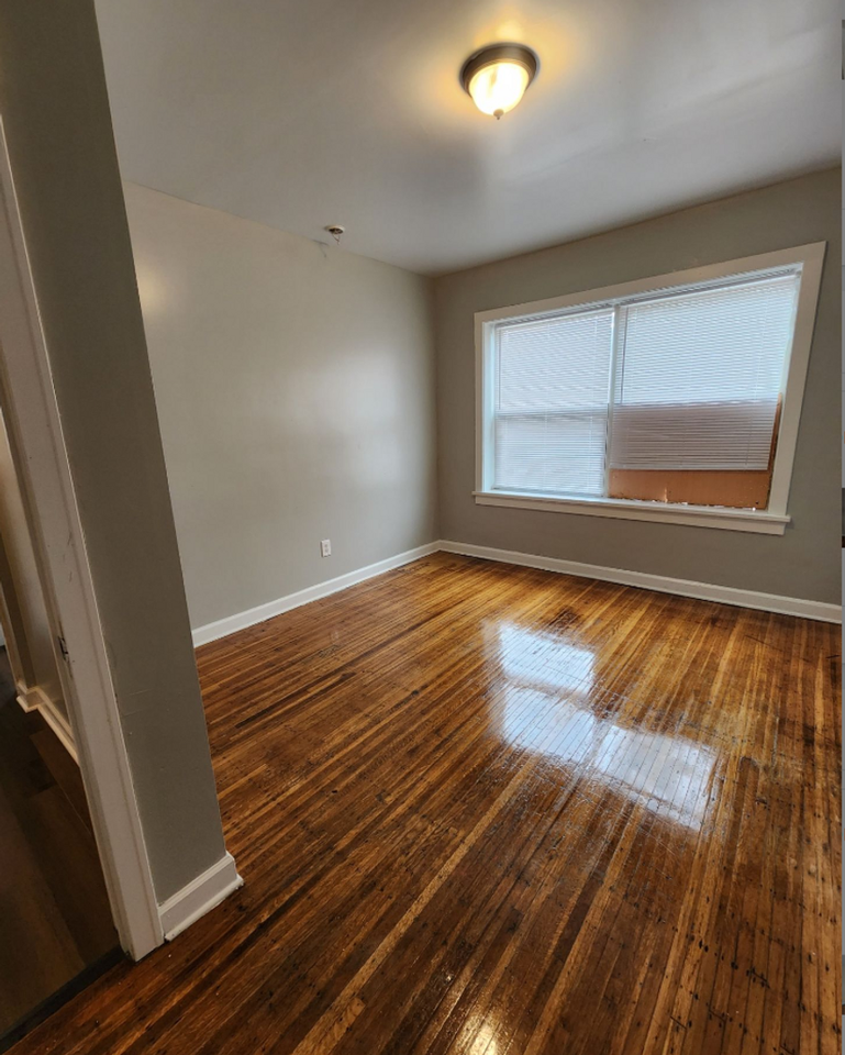 Oxmoor Indy - Photo 3 of 11