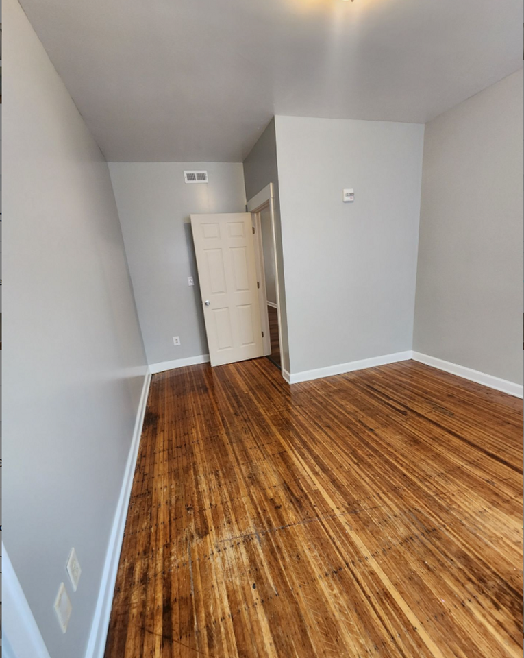 Oxmoor Indy - Photo 4 of 11