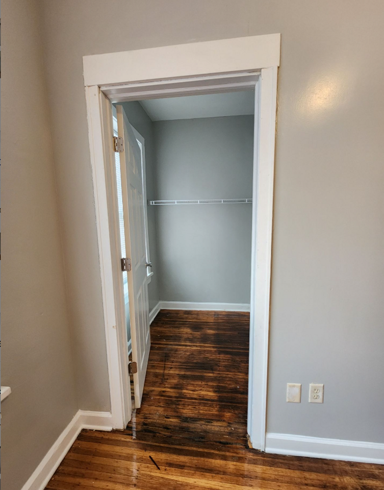 Oxmoor Indy - Photo 5 of 11