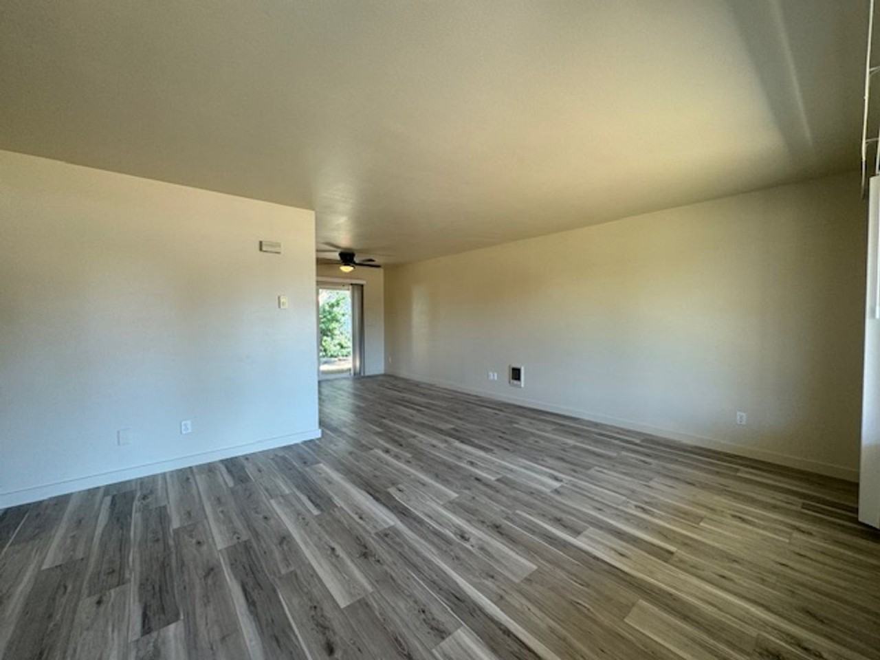 157 E Ash St - Photo 4 of 20