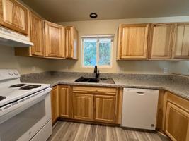 featured image of 157 E Ash St