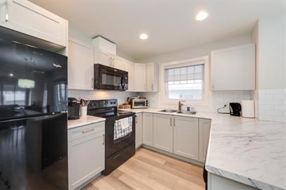 10520 121 Ave Nw #10520 - Photo 2 of 49