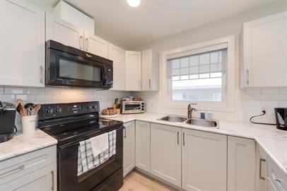 10520 121 Ave Nw #10520 - Photo 3 of 49