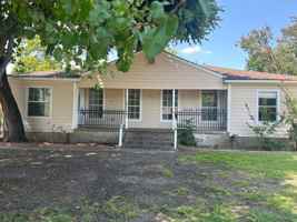 featured image of 1531 Maple Dr
