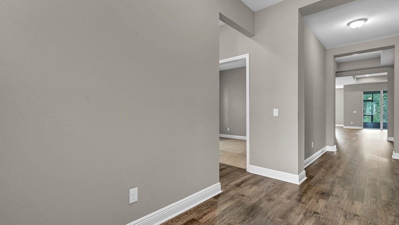 19455 Redwood Point Dr - Photo 4 of 44