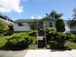 featured image of 2510 King Edward Ave W #1