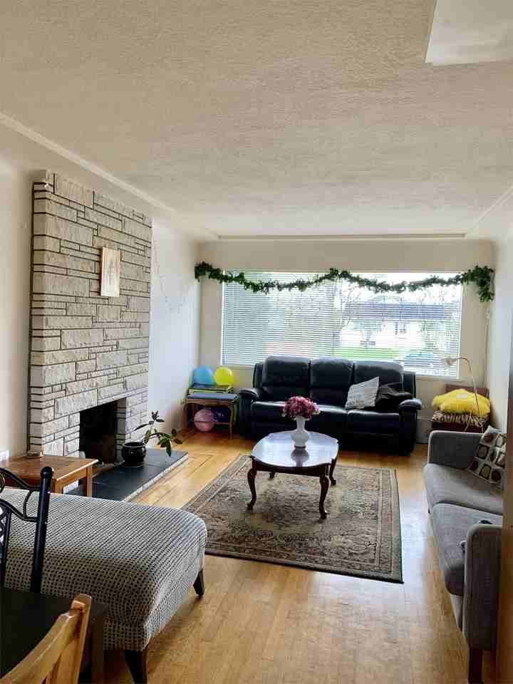 2510 King Edward Ave W #1 - Photo 3 of 26