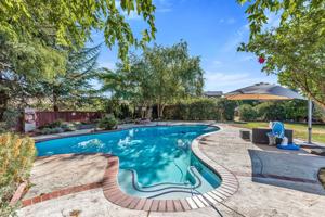 featured image of 400 Clay St