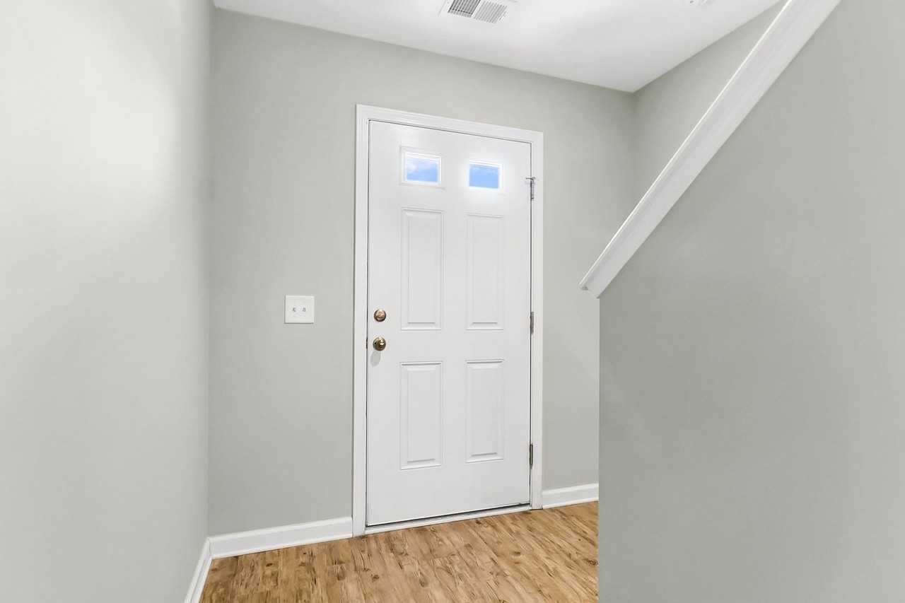 495 Truman Dr - Photo 6 of 43