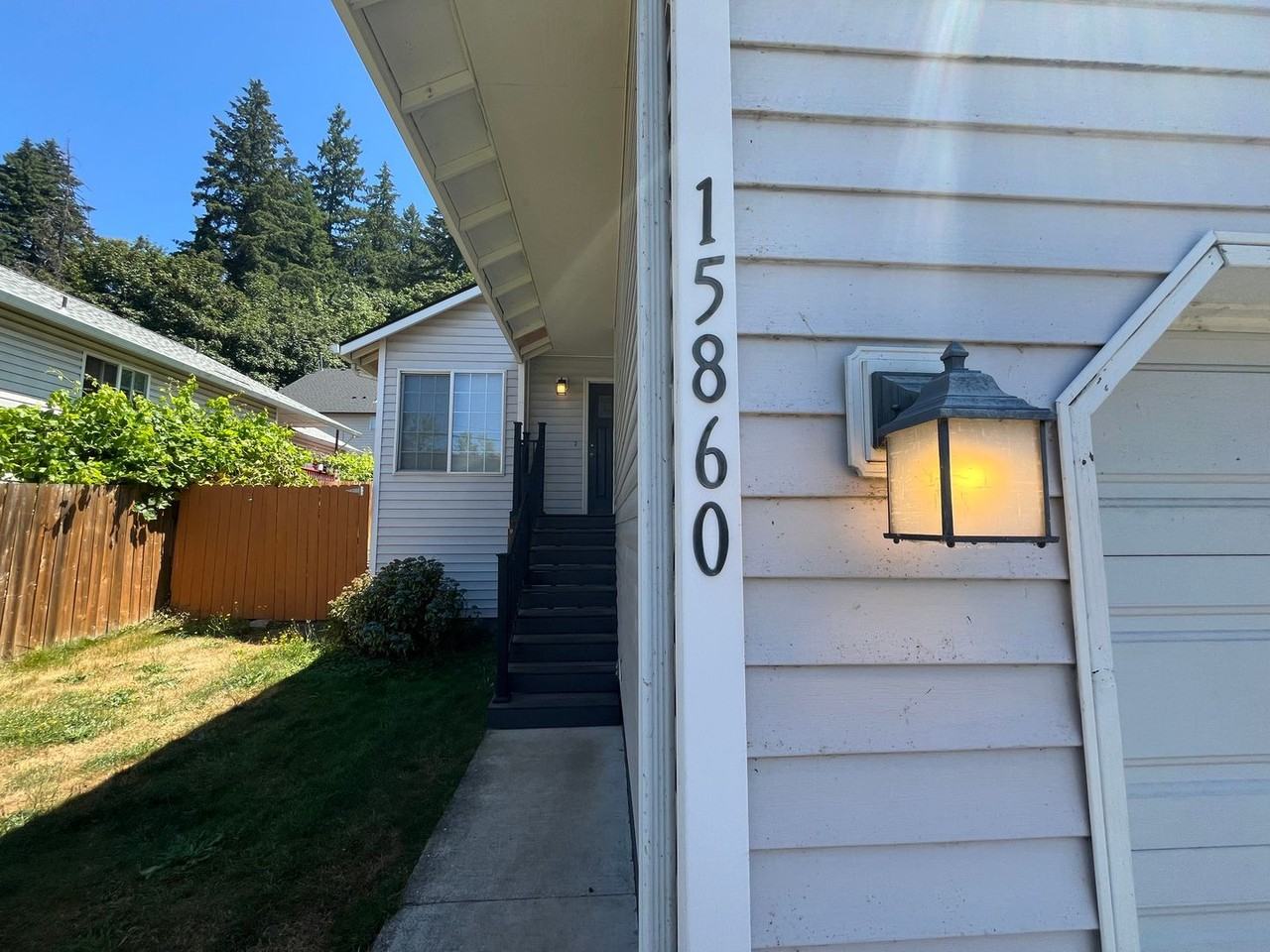 15860 Harley Ave - Photo 3 of 49