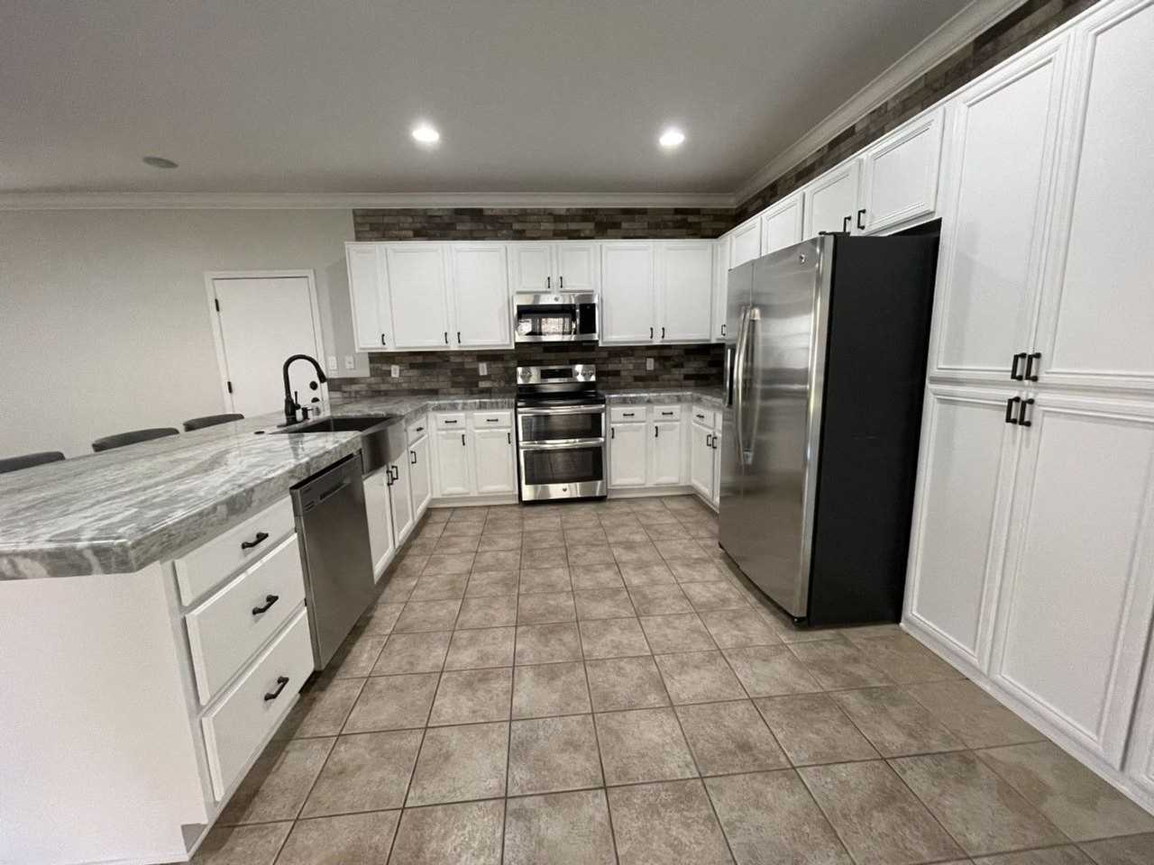 1565 Iratcabal Dr - Photo 4 of 22