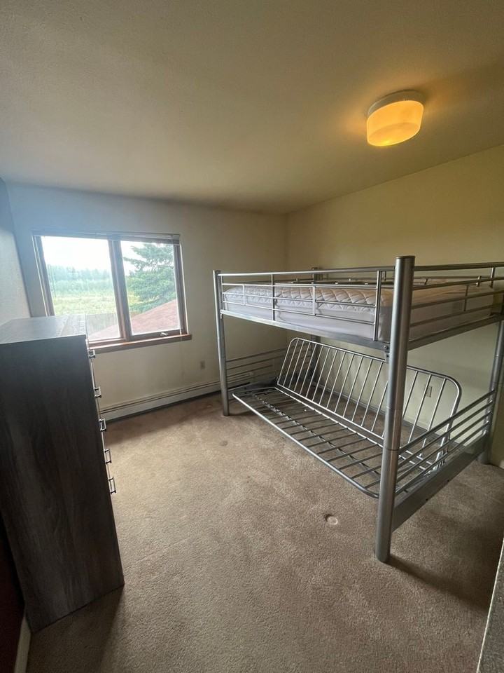 1209 Bainbridge Blvd - Photo 3 of 12