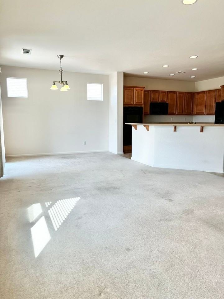 1135 Cliff Park Way - Photo 3 of 25