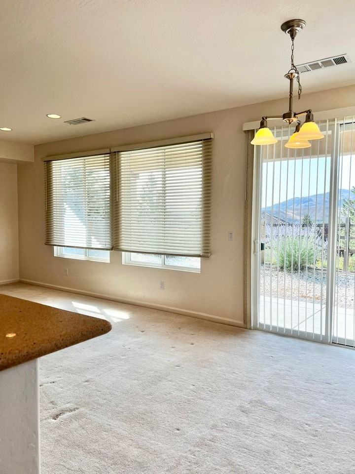 1135 Cliff Park Way - Photo 4 of 25