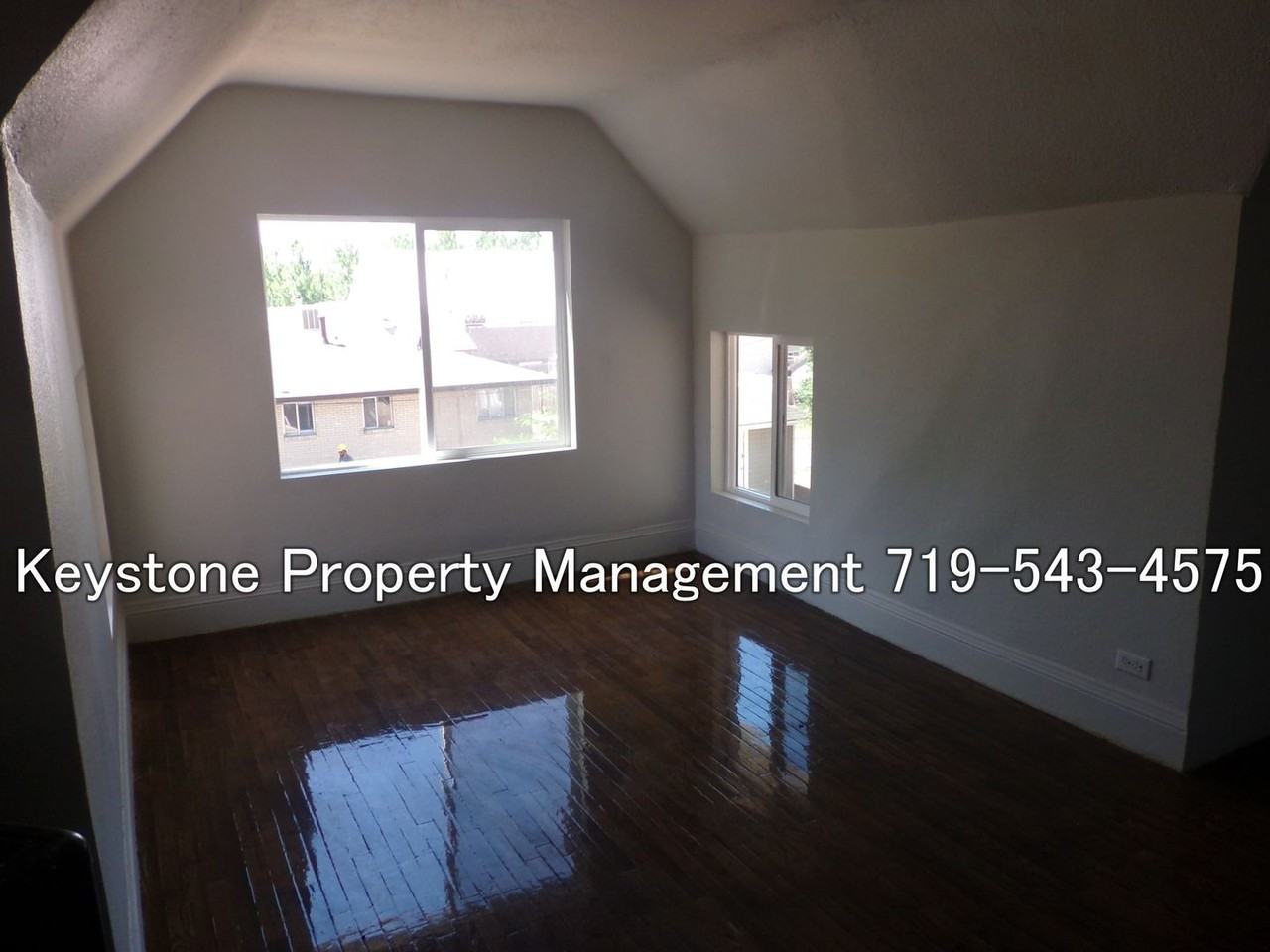 823 Brown Ave #B - Photo 7 of 9