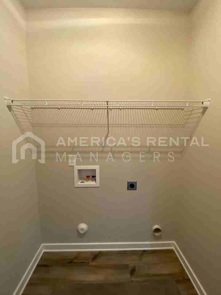 1540 Brookhaven Dr - Photo 6 of 39