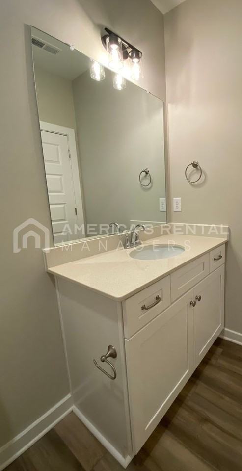 1540 Brookhaven Dr - Photo 7 of 39