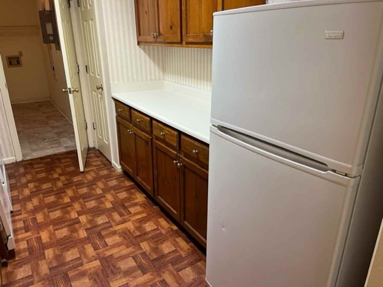 2301 Gornto Rd - Photo 6 of 12