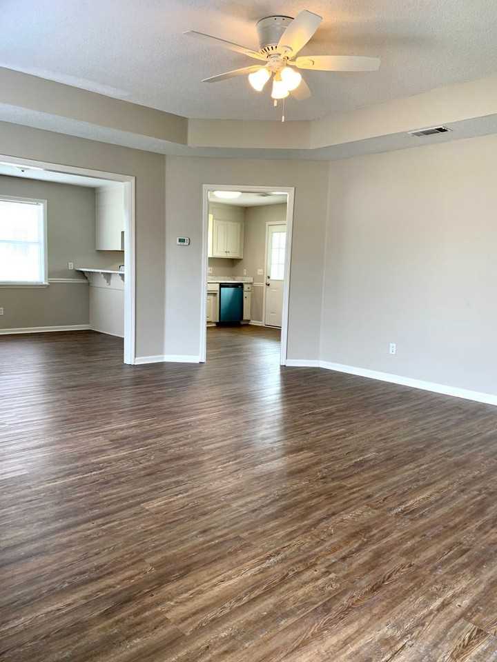 9 S Sawgrass Cir - Photo 2 of 22