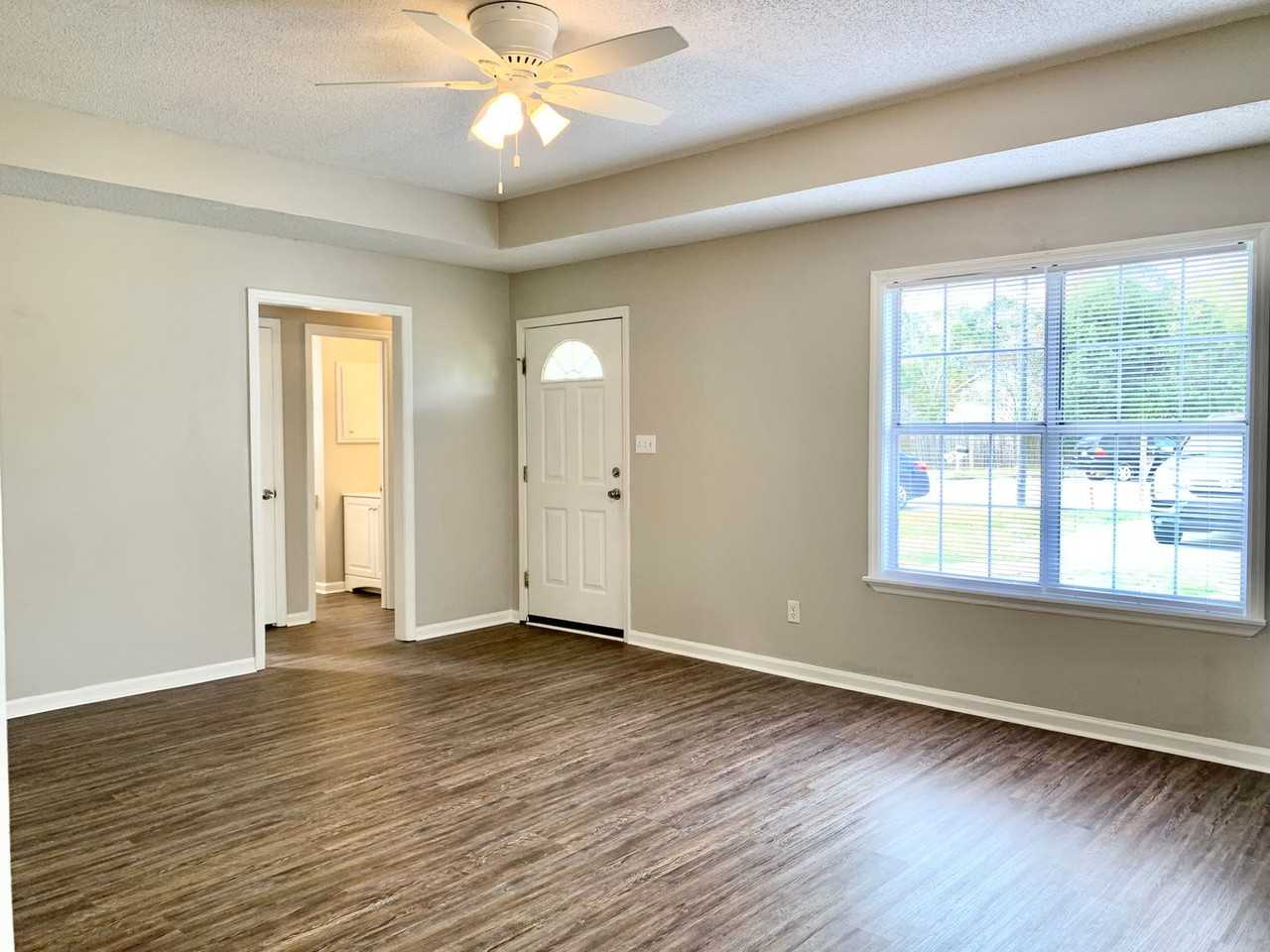 9 S Sawgrass Cir - Photo 3 of 22