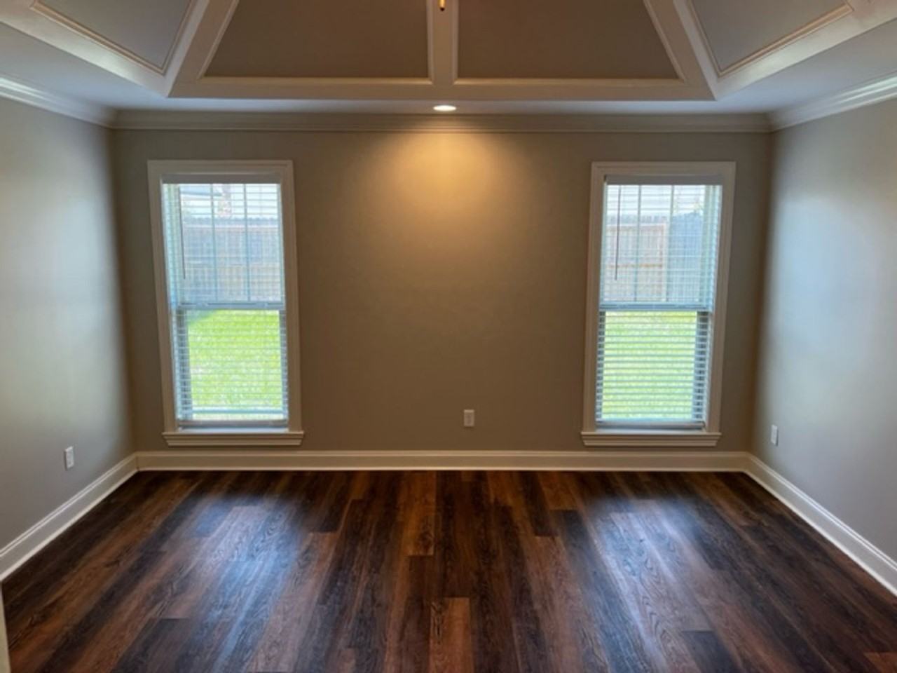 4072 Gramercy Dr - Photo 4 of 15