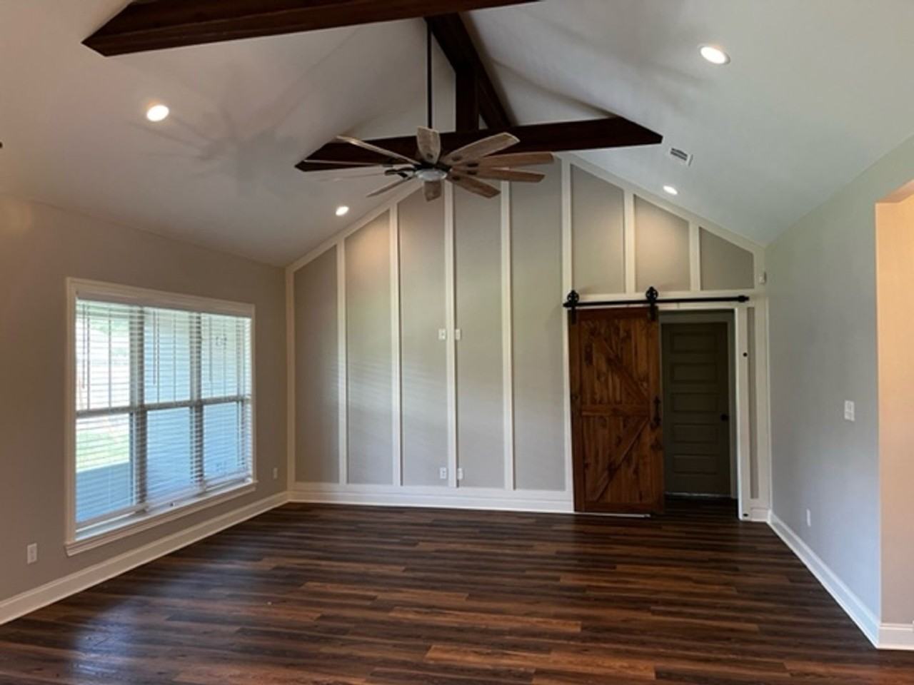 4072 Gramercy Dr - Photo 5 of 15