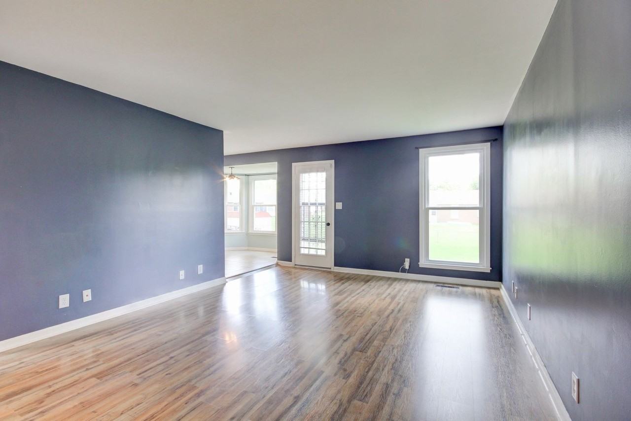 3415 Mallard Dr - Photo 3 of 15
