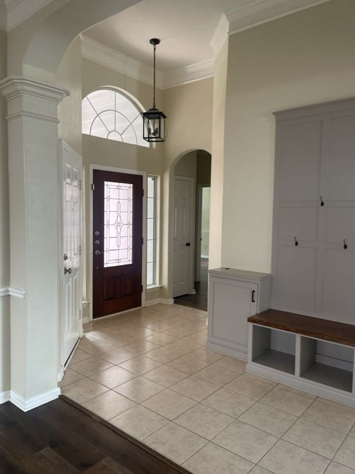 1839 American Elm Ct - Photo 3 of 8