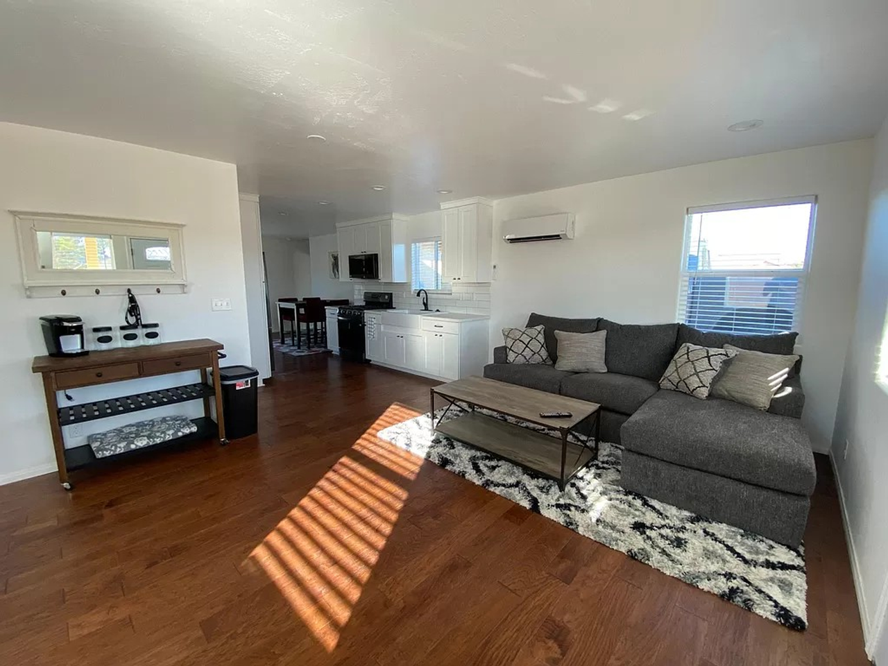 420 W Robertson Rd - Photo 4 of 15