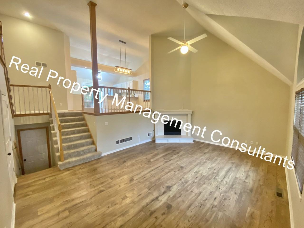 1905 Apache Ct - Photo 2 of 29