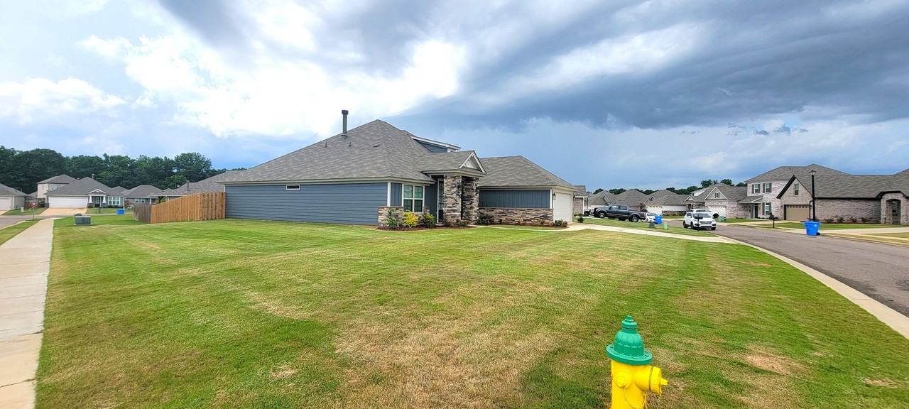 844 Hedgefield Way - Photo 3 of 50