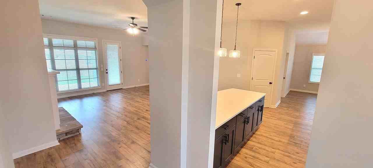 844 Hedgefield Way - Photo 7 of 50