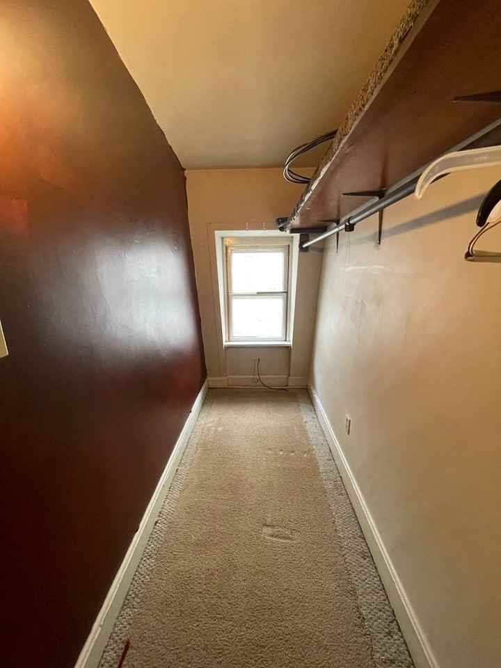 219 W Water St - Photo 5 of 11