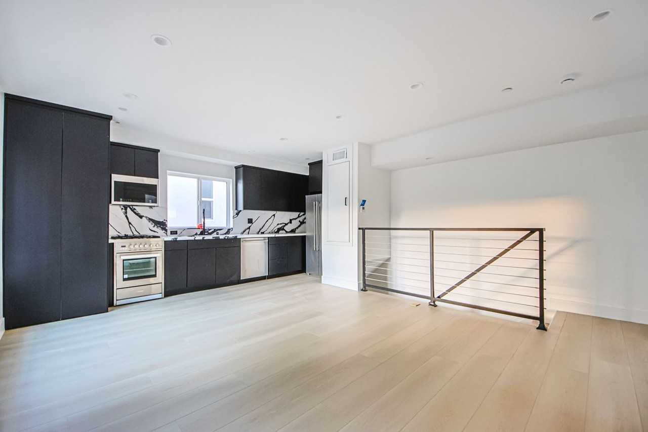 1223 N June St - Photo 6 of 42