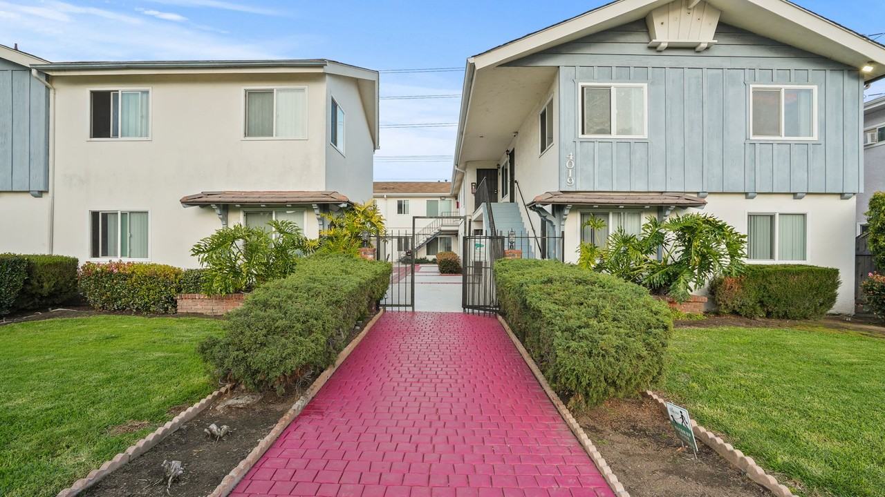 Utah Street Apartments - Photo 3 of 5