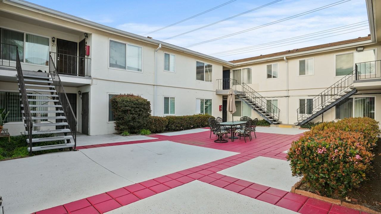 Utah Street Apartments - Photo 5 of 5